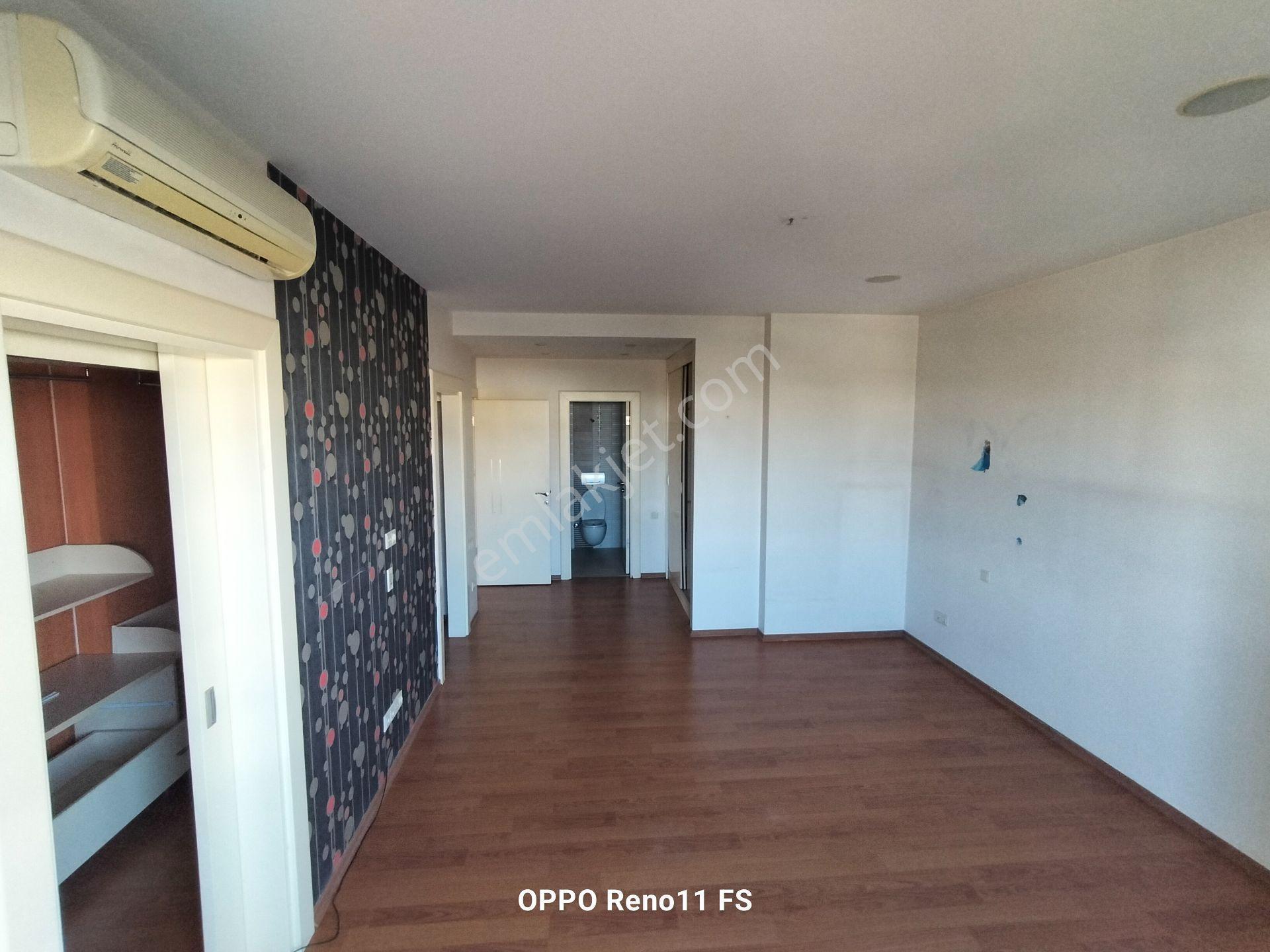 Nw Fuatmorel Mh Lemontri Sitesinde 4+1 Satılık Daire — fotoğraf 12