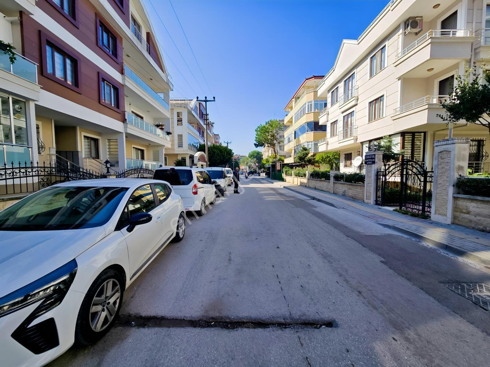 Çiftlikköy Sahilde Teras Keyfi! 4+1 Çift Mutfaklı Lüks Dubleks — fotoğraf 4