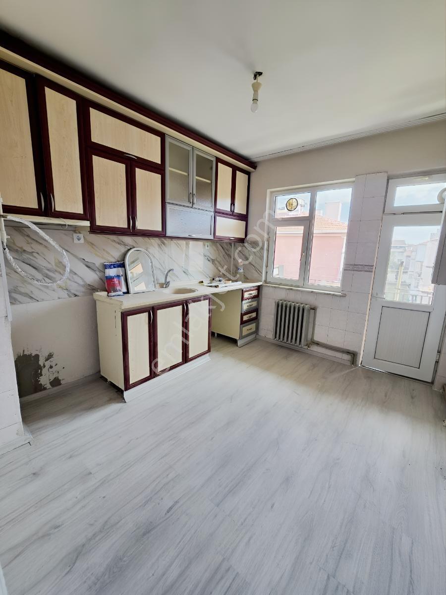 Yunus Emre Mah. Oran Sitesinde Satılık Ferah & Geniş 3. Kat 3+1 — fotoğraf 24