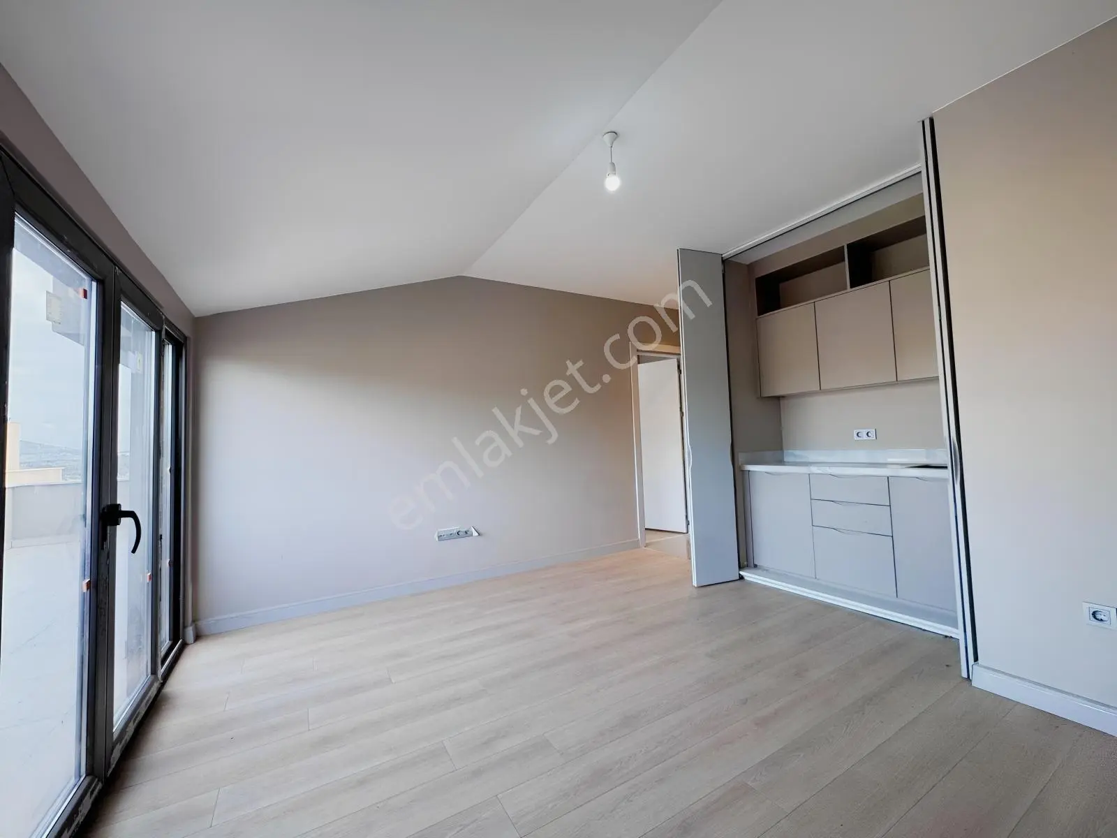 Çekmeköy Saban Orman Evleri Lüks Satılık 5+2 Üst Dubleks Daire — fotoğraf 25