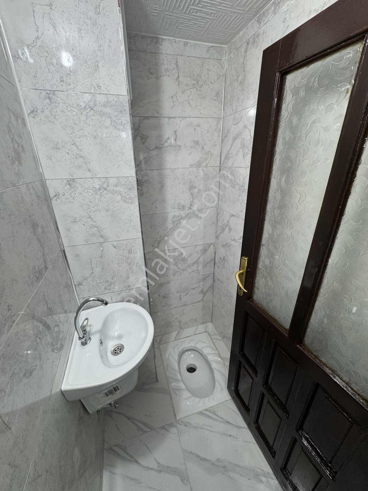 Rasathane 3+1 2. Kat Ara Kat Doğalgazlı Kombili Çift Balkonlu — fotoğraf 9