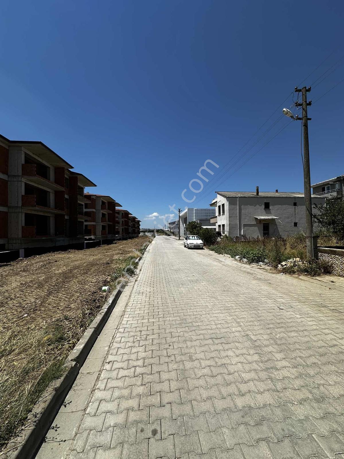 Şirintepede Satılık Geniş 3+1 Daire — fotoğraf 2