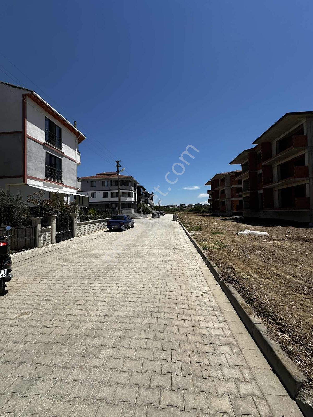 Şirintepede Satılık Geniş 3+1 Daire — fotoğraf 3