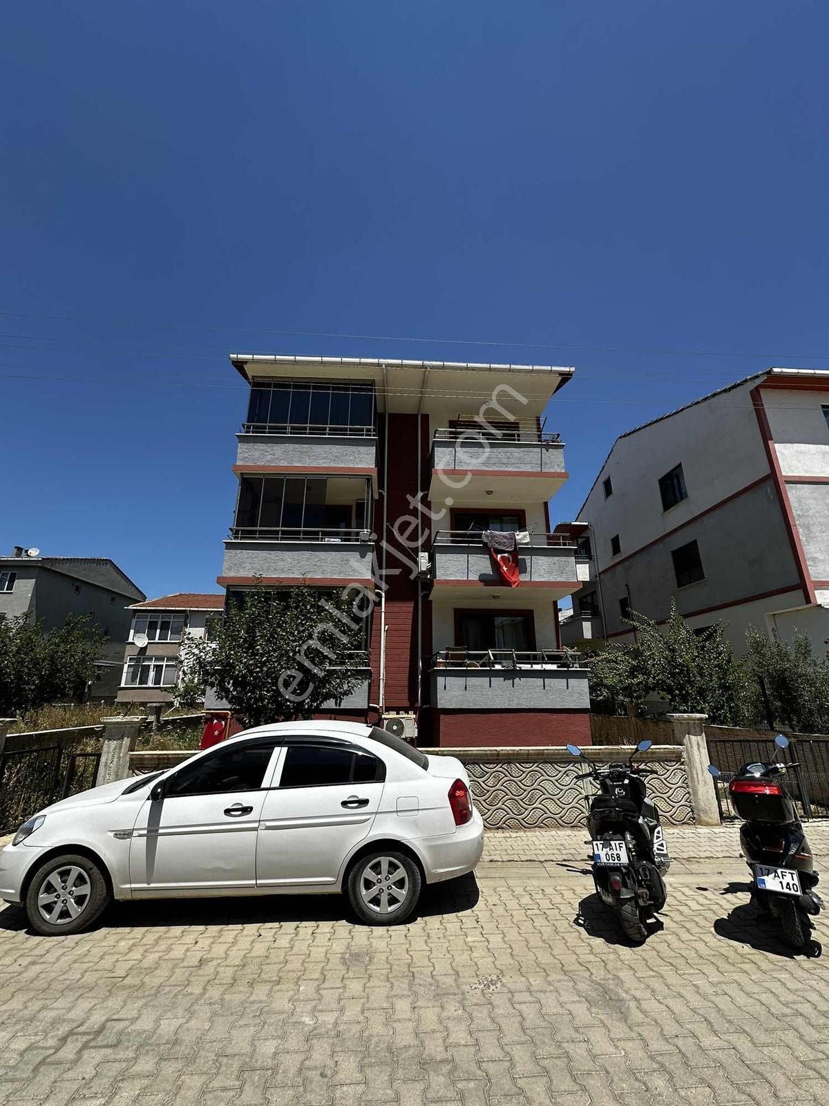 Şirintepede Satılık Geniş 3+1 Daire — fotoğraf 4