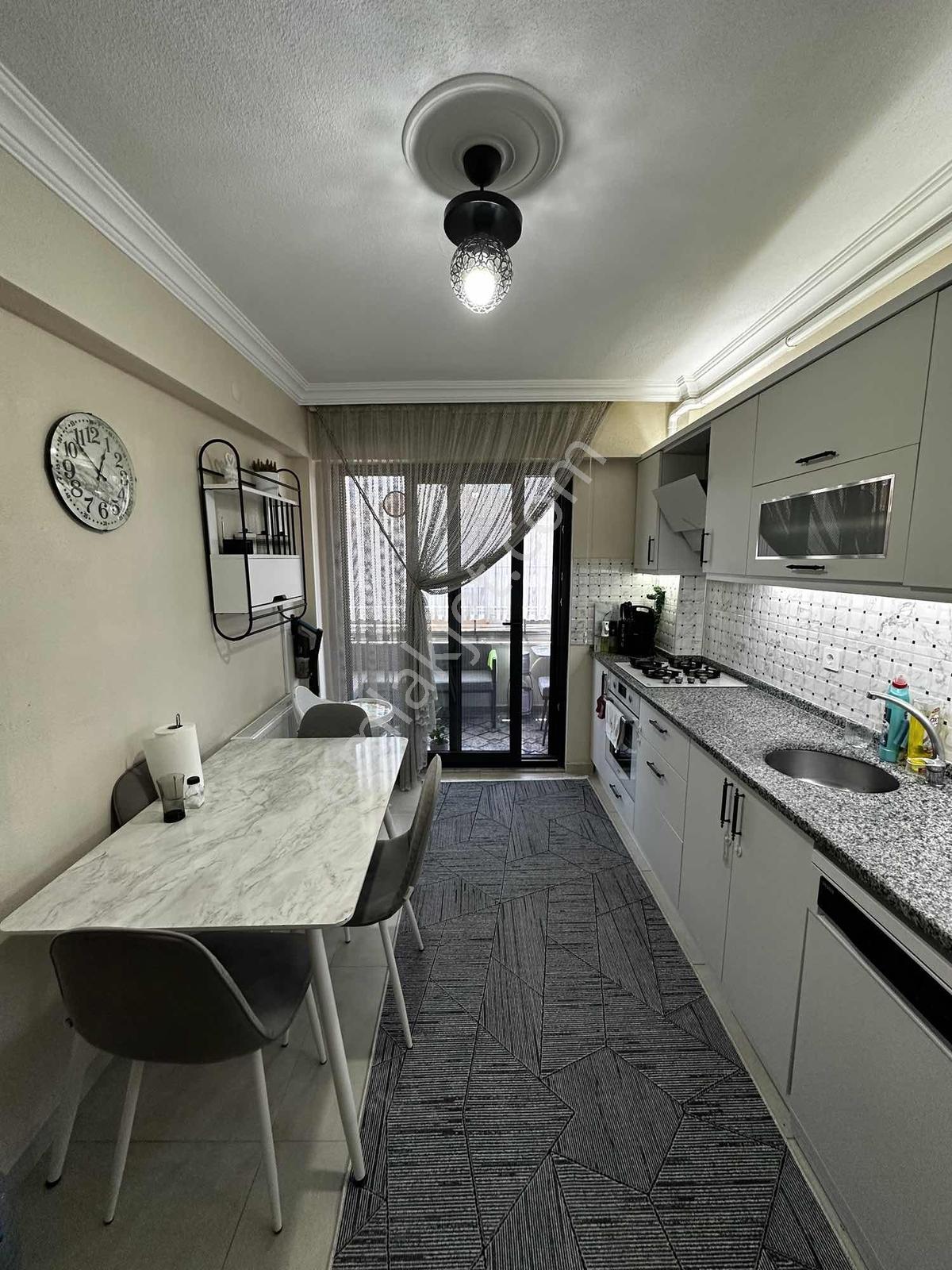 Şirintepede Satılık Geniş 3+1 Daire — fotoğraf 26