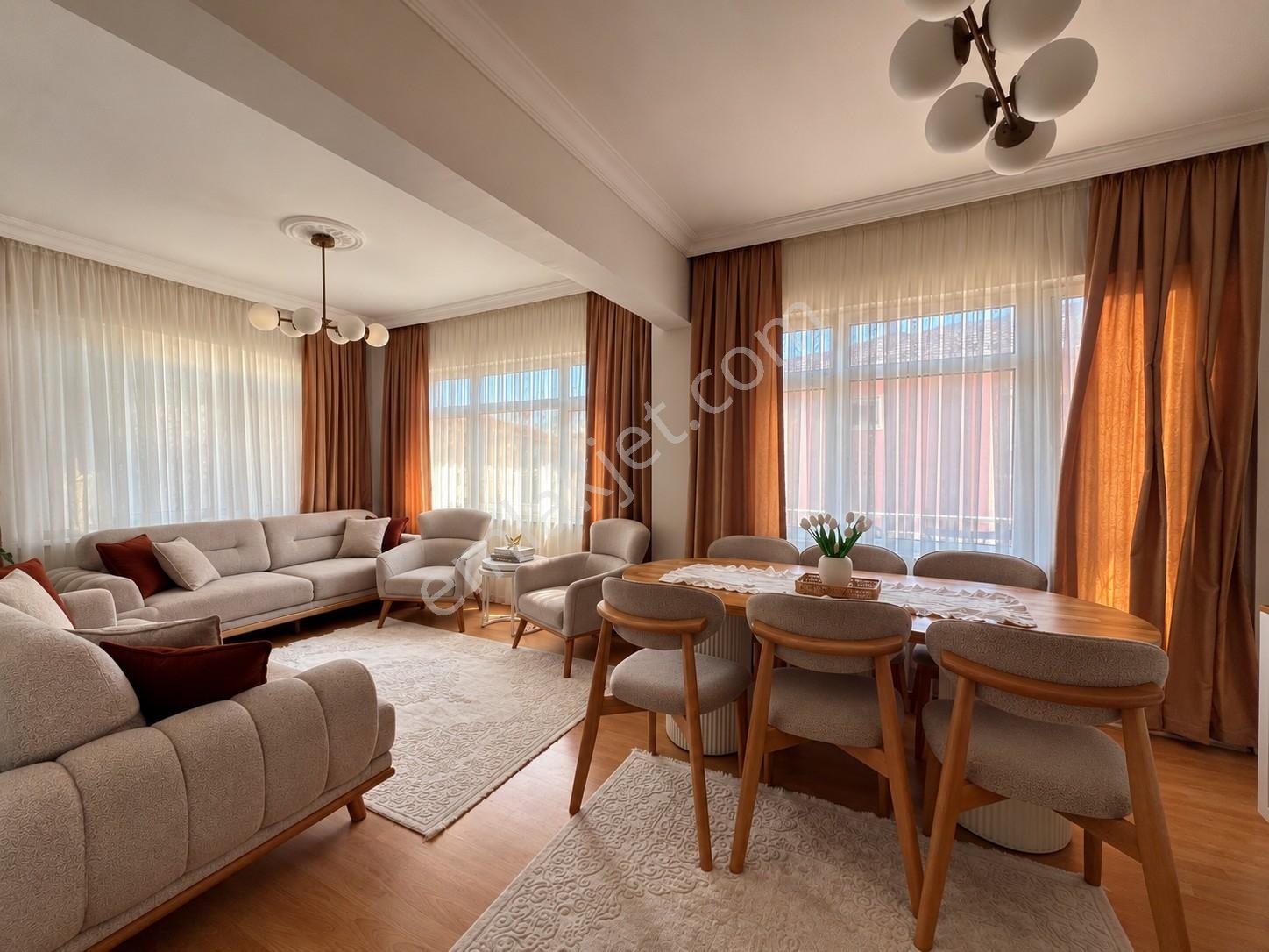 Adapazarı Şeker Mahallesinde Ferah & Geniş 3+1 Satılık Daire — fotoğraf 5