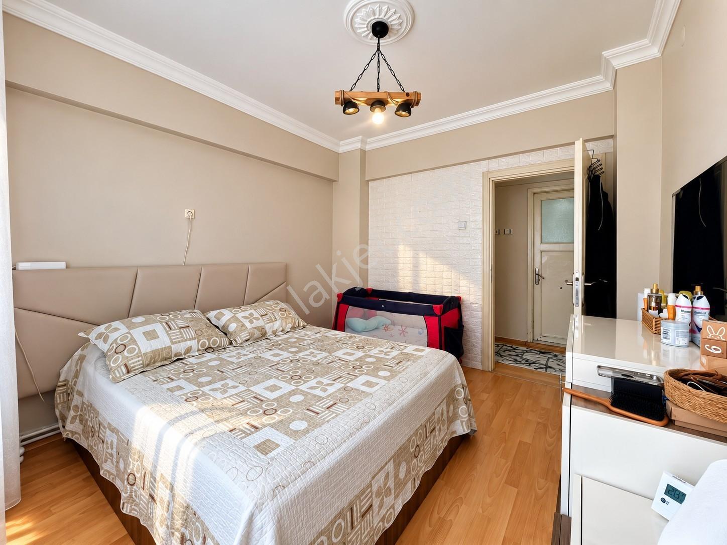 Adapazarı Şeker Mahallesinde Ferah & Geniş 3+1 Satılık Daire — fotoğraf 6