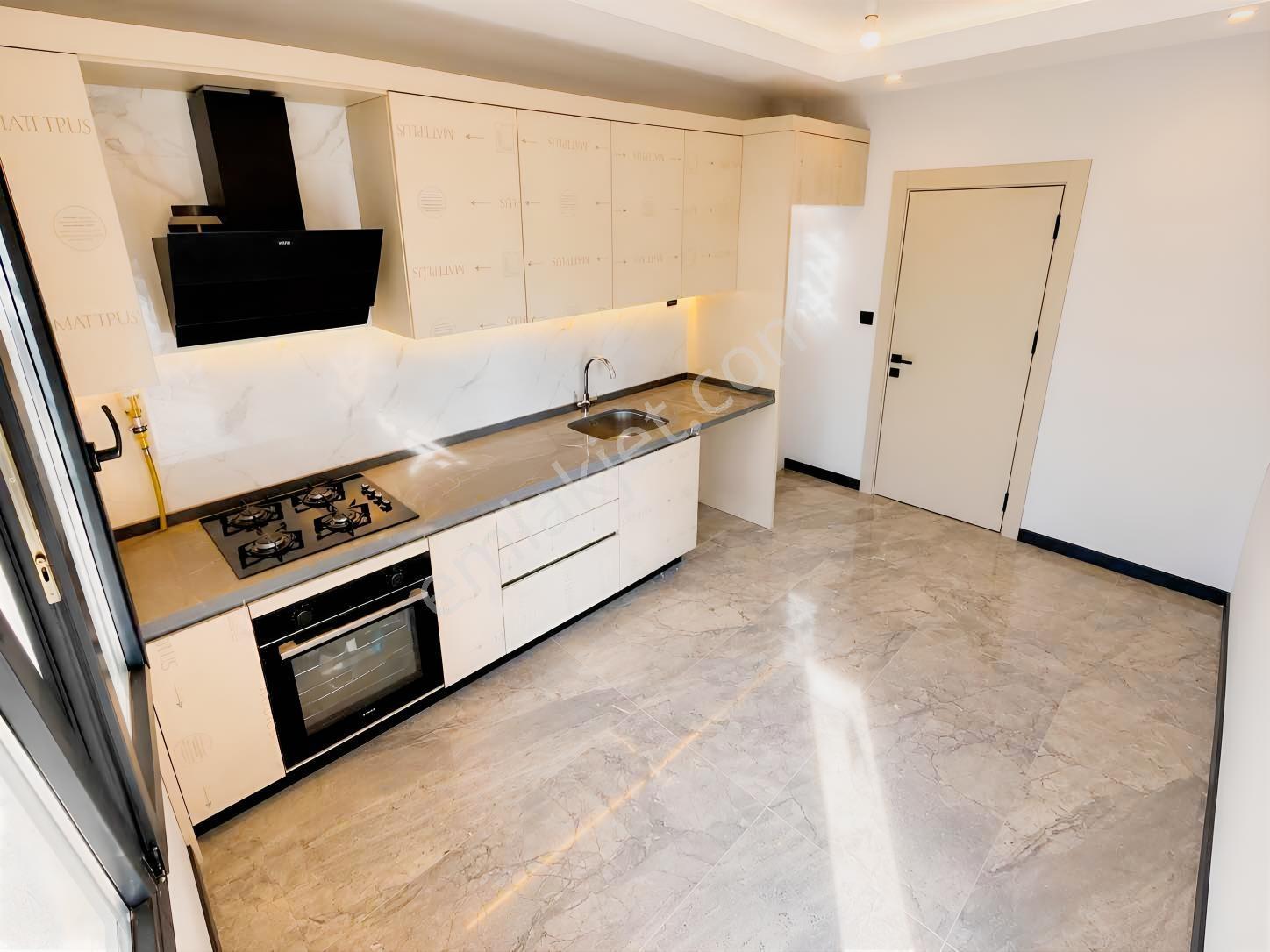 Onmax Bahçelievler'de Satılık Sıfır 3+1 140 M2 Doğalgazlı Daire — fotoğraf 6