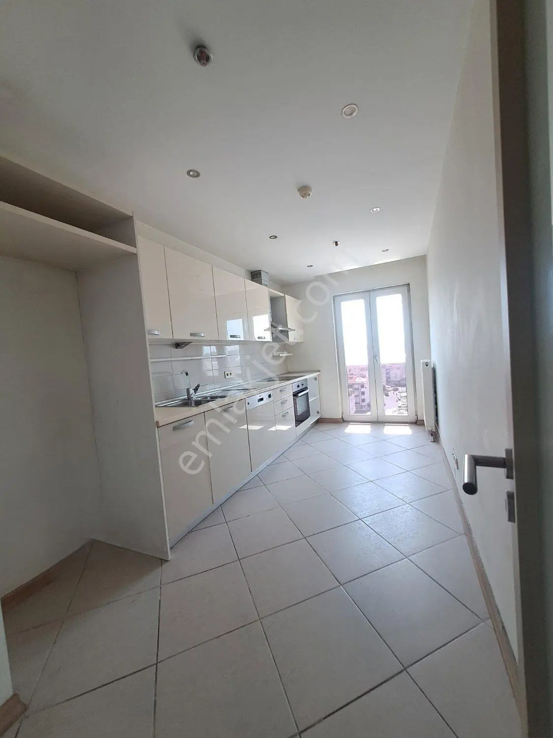 Küçükçekmece Teknikyapı Metropark Sitesinde Satılık 3+1 Daire — fotoğraf 16