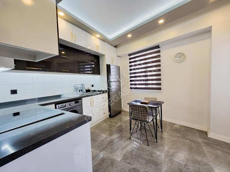 Yüksekalan Mah Ara Kat Ayrı Mutfaklı 2+1 Eşyalı Daire — fotoğraf 8