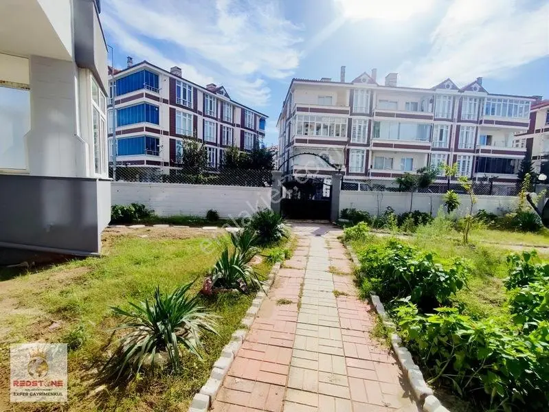 Denize Ve Üniversiteye Yakın Kombili 1+1 Satılık Daire — fotoğraf 6