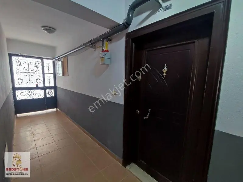 Denize Ve Üniversiteye Yakın Kombili 1+1 Satılık Daire — fotoğraf 9
