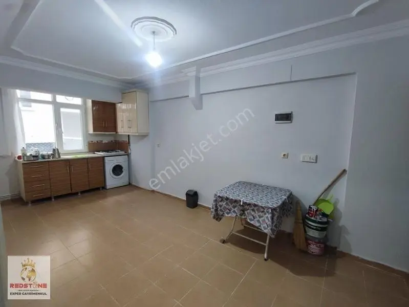 Denize Ve Üniversiteye Yakın Kombili 1+1 Satılık Daire — fotoğraf 10