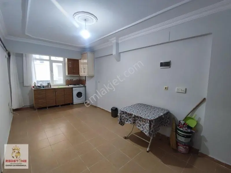 Denize Ve Üniversiteye Yakın Kombili 1+1 Satılık Daire — fotoğraf 11