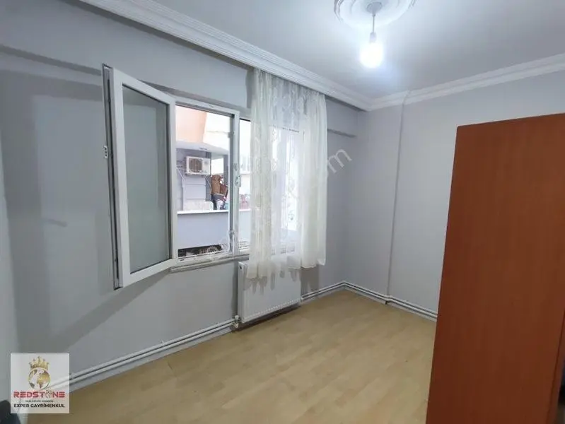 Denize Ve Üniversiteye Yakın Kombili 1+1 Satılık Daire — fotoğraf 14