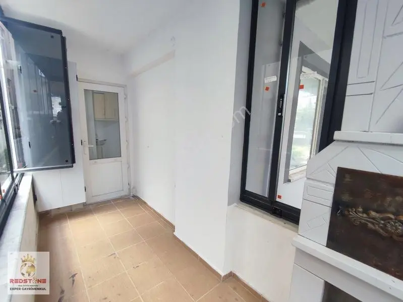 Denize Ve Üniversiteye Yakın Kombili 1+1 Satılık Daire — fotoğraf 22
