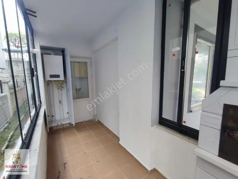 Denize Ve Üniversiteye Yakın Kombili 1+1 Satılık Daire — fotoğraf 25