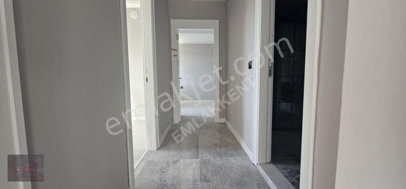 Emlak Kent'ten Salon Mutfak Ayrı,önü Açık 2+1 Satılık Daire — fotoğraf 4