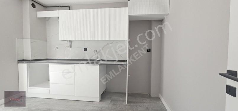 Emlak Kent'ten Salon Mutfak Ayrı,önü Açık 2+1 Satılık Daire — fotoğraf 7