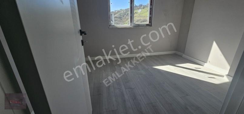 Emlak Kent'ten Salon Mutfak Ayrı,önü Açık 2+1 Satılık Daire — fotoğraf 15