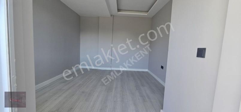 Emlak Kent'ten Salon Mutfak Ayrı,önü Açık 2+1 Satılık Daire — fotoğraf 18