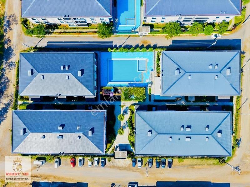 Havuzlu Güvenlikli Site! Ara Kat M.ayrı Kombili Geniş 2+1 Yazlık — fotoğraf 32