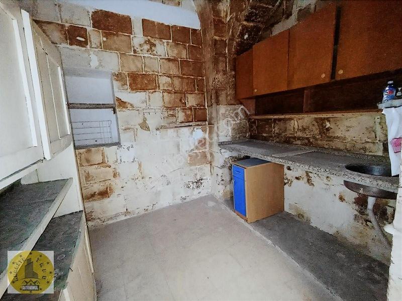 Realite Tapu Dan Narlı Ev Yanı Tarihi Müstakil Tek Tapu 2 Ev. — fotoğraf 2
