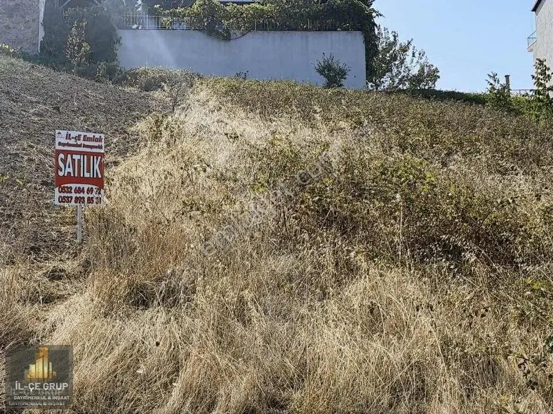 Başiskele Döngel Ful Deniz Manzaralı Villalık Arsa