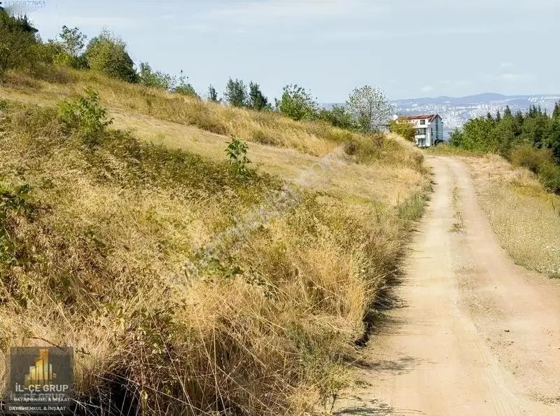 Başiskele Döngel Ful Deniz Manzaralı Villalık Arsa — fotoğraf 5