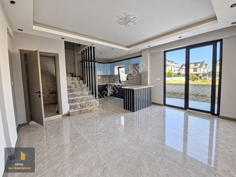 Kocaali'de Denize Yakın Konumda Oturuma Hazır 3+1 Triplex Villa — fotoğraf 4