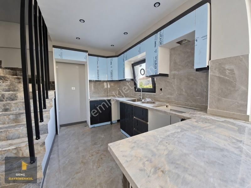 Kocaali'de Denize Yakın Konumda Oturuma Hazır 3+1 Triplex Villa — fotoğraf 5