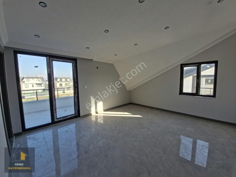 Kocaali'de Denize Yakın Konumda Oturuma Hazır 3+1 Triplex Villa — fotoğraf 11