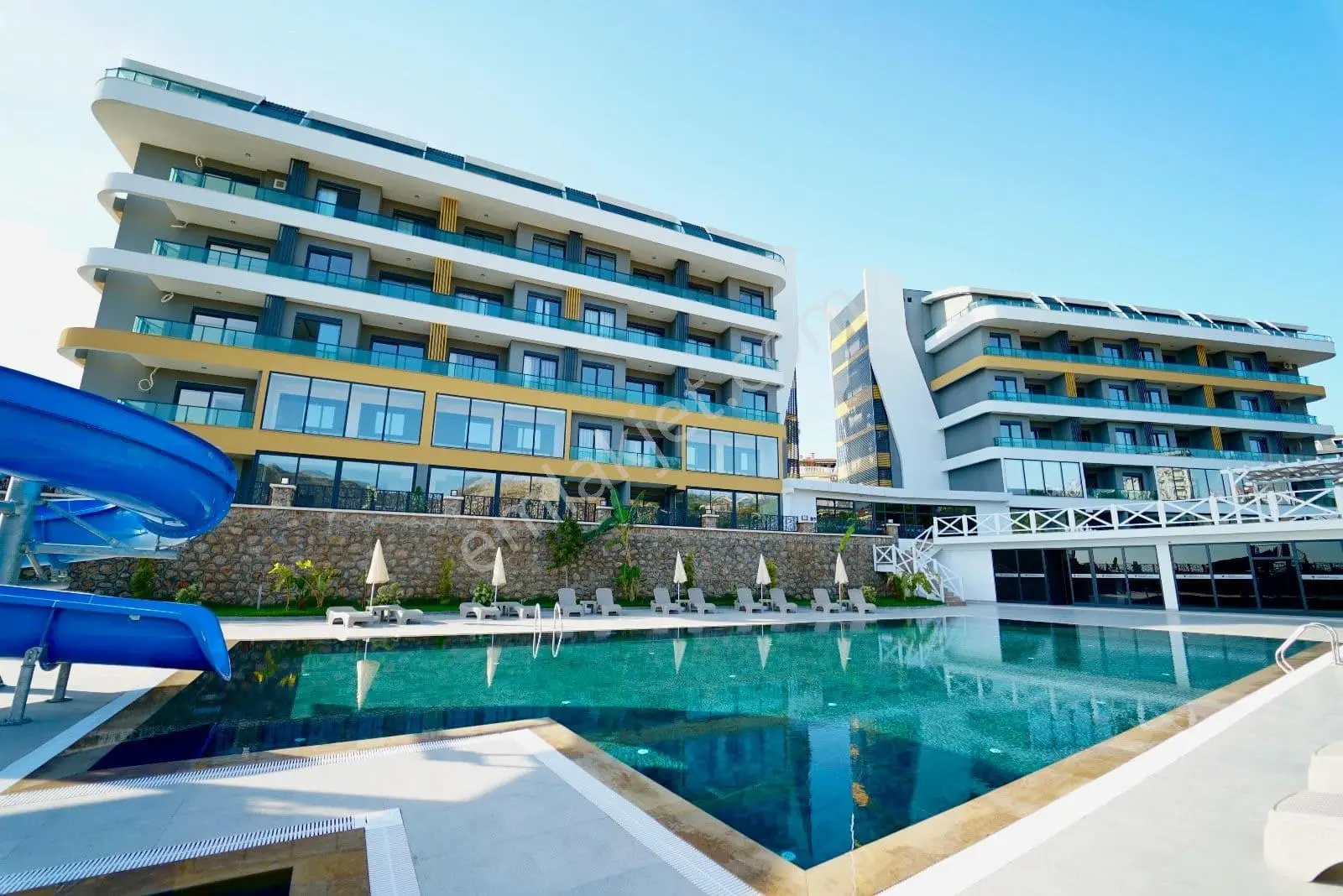 Alanya Oba 1+1 55M2 Full Aktiviteli Lüks Satılık Daire !