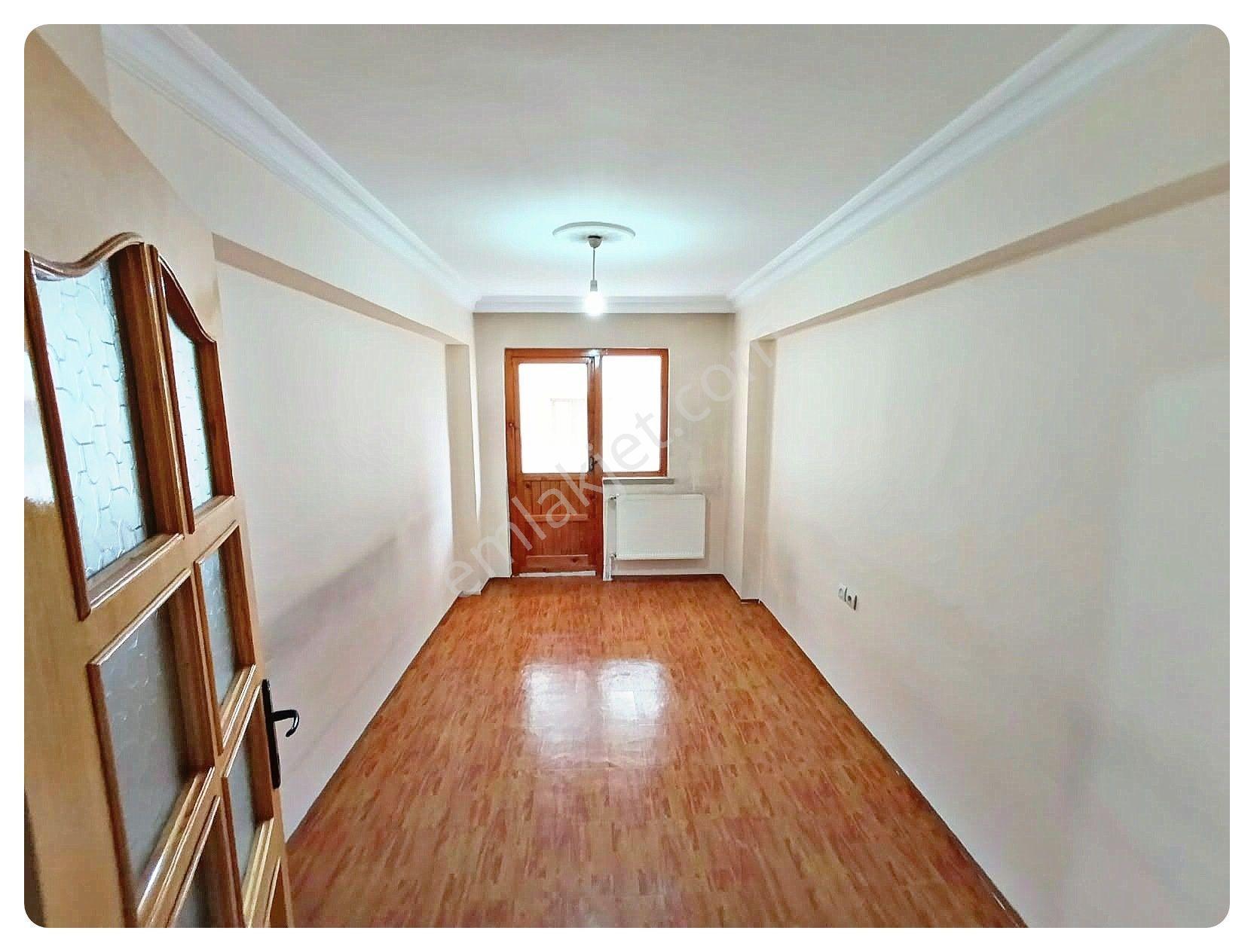 Güzelyakada Kök Tapu Ara Katta Güventepe Cadde Yakını Satlık 3+1 Daire — fotoğraf 18