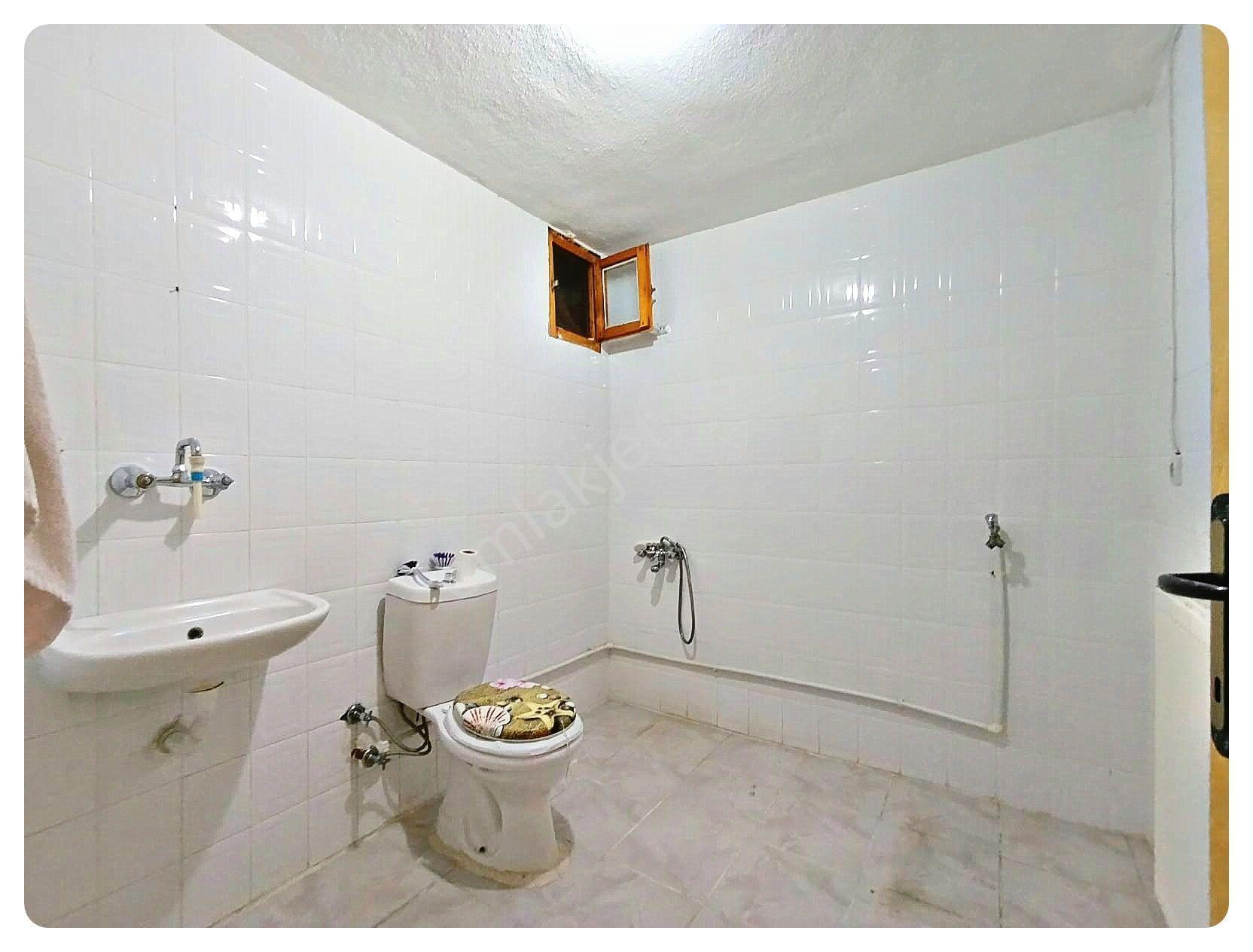 Güzelyakada Kök Tapu Ara Katta Güventepe Cadde Yakını Satlık 3+1 Daire — fotoğraf 25