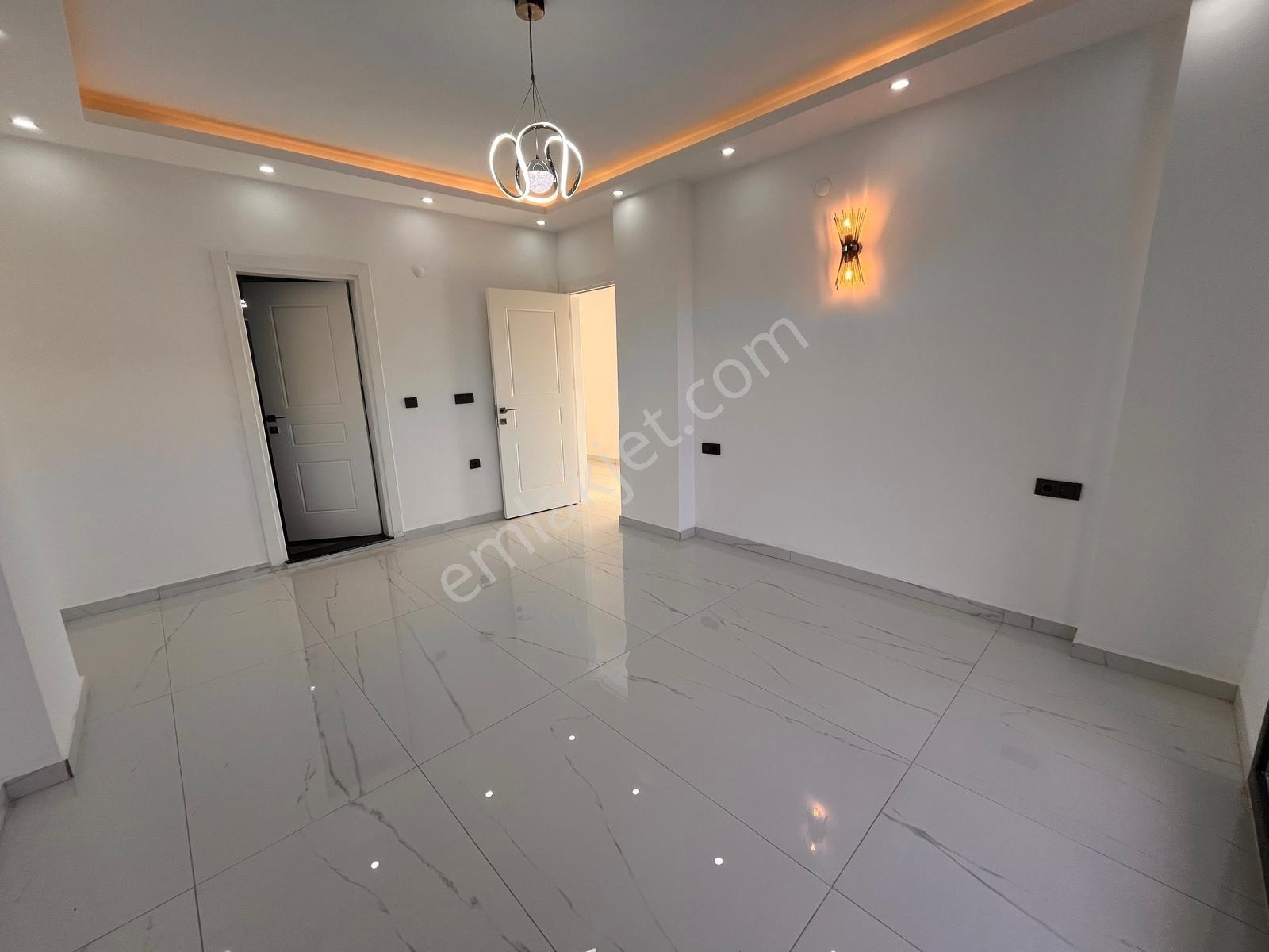 Gerçek Bir Villa 700 M2 Arsa İçinde Bahçeli Havuzlu — fotoğraf 10