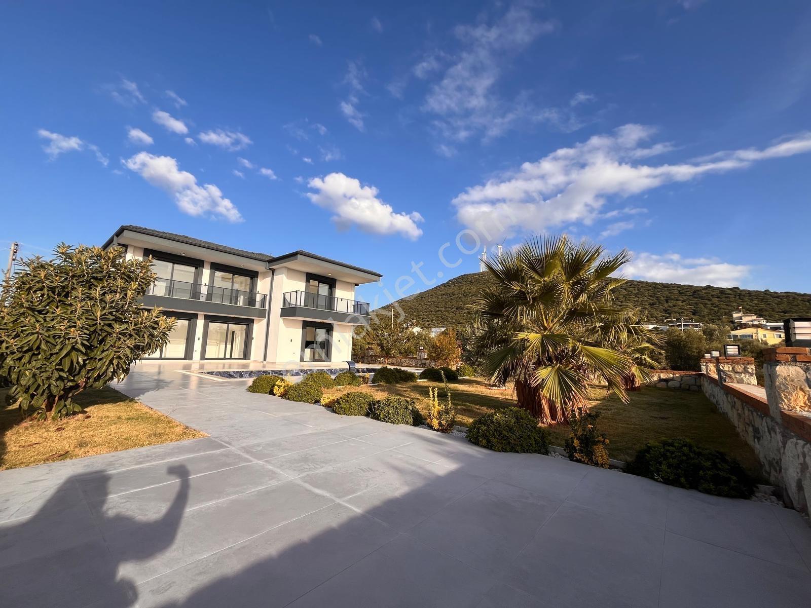 Gerçek Bir Villa 700 M2 Arsa İçinde Bahçeli Havuzlu — fotoğraf 23