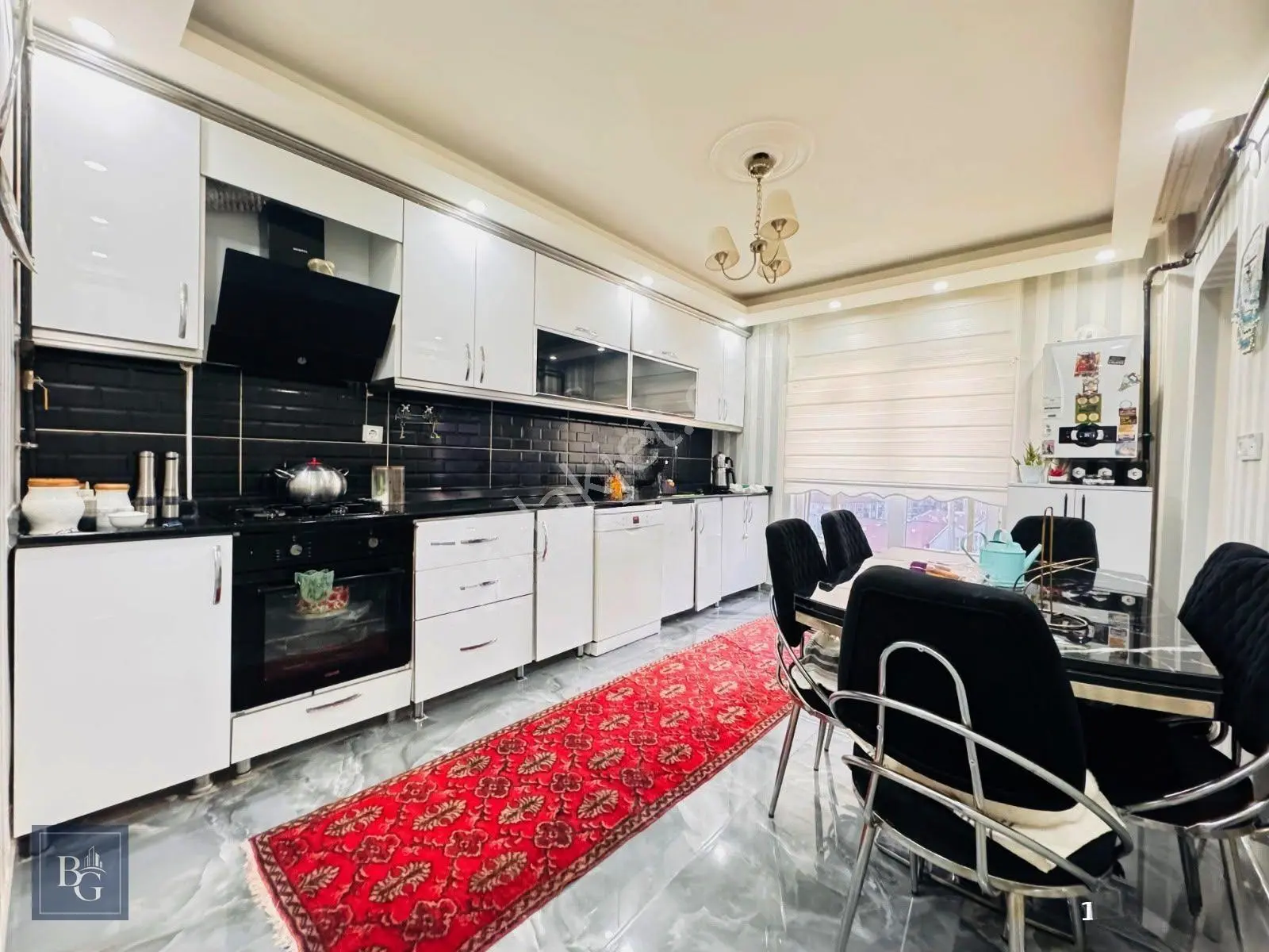 Fırsat! Panoramik Manzaralı Teraslı Ultra Lüx Cadde Üzeri Dublex — fotoğraf 2