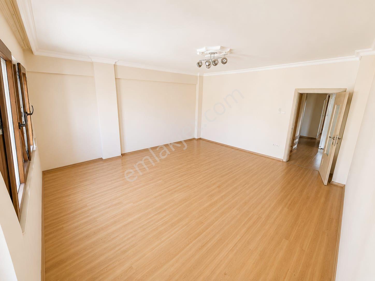 Yeşilyurt Mahallesinde 3+1 Tek Daire Üzerine Satılık 160 M2 Daire Görmeden Geçme — fotoğraf 7