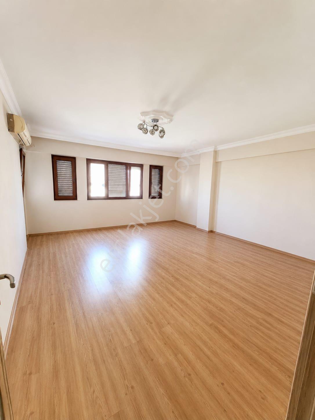 Yeşilyurt Mahallesinde 3+1 Tek Daire Üzerine Satılık 160 M2 Daire Görmeden Geçme — fotoğraf 9