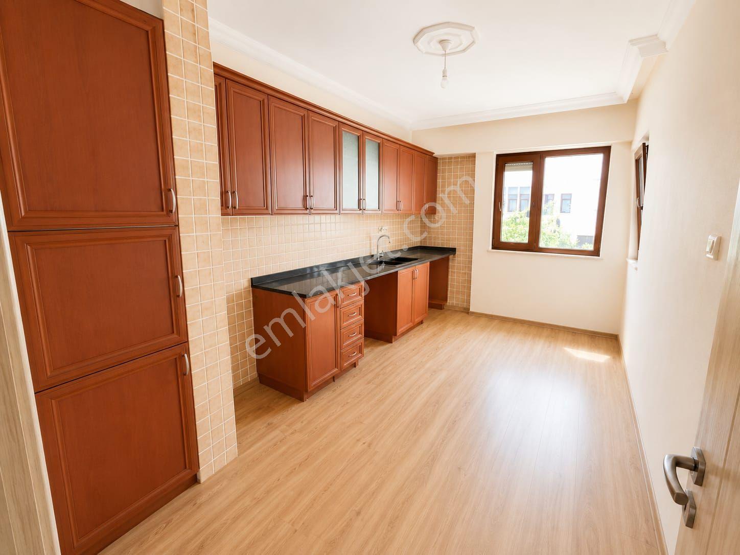 Yeşilyurt Mahallesinde 3+1 Tek Daire Üzerine Satılık 160 M2 Daire Görmeden Geçme — fotoğraf 19