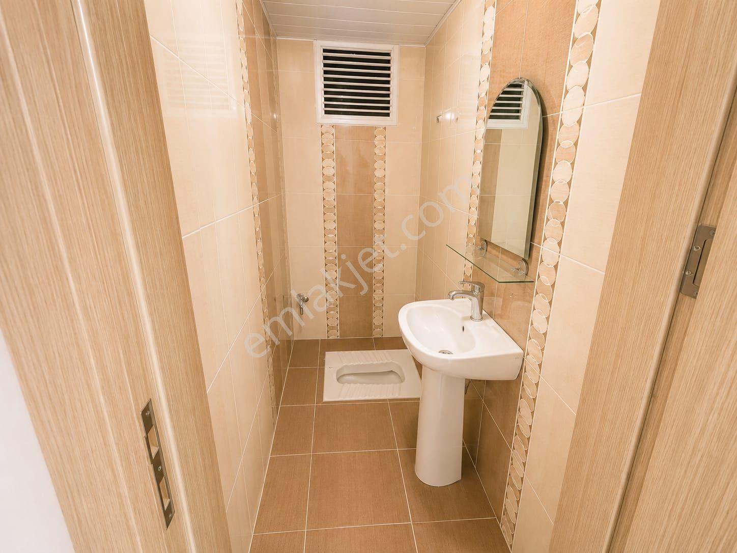 Yeşilyurt Mahallesinde 3+1 Tek Daire Üzerine Satılık 160 M2 Daire Görmeden Geçme — fotoğraf 21