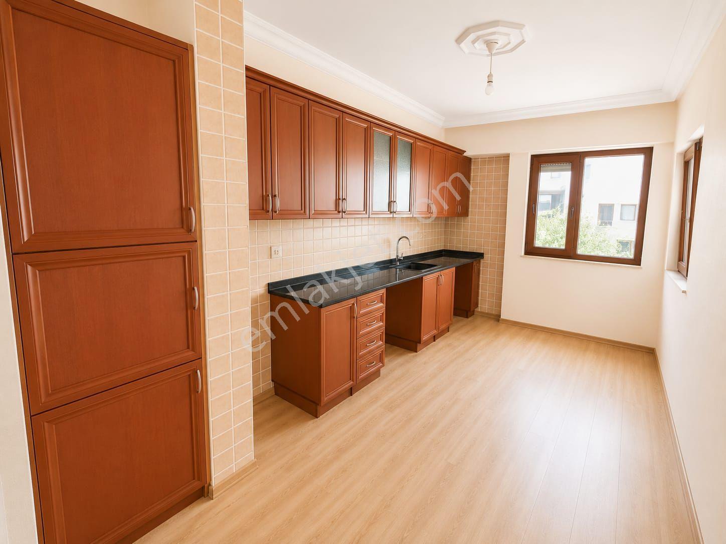 Yeşilyurt Mahallesinde 3+1 Tek Daire Üzerine Satılık 160 M2 Daire Görmeden Geçme — fotoğraf 24