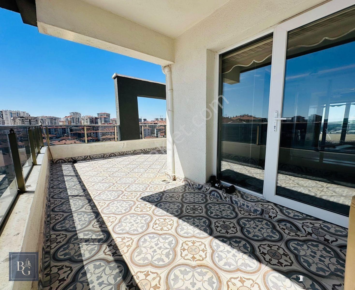Panoramik Ankara Manzaralı Sitede Ful+ful Yapılı Lüx 5+1 Dublex! — fotoğraf 13