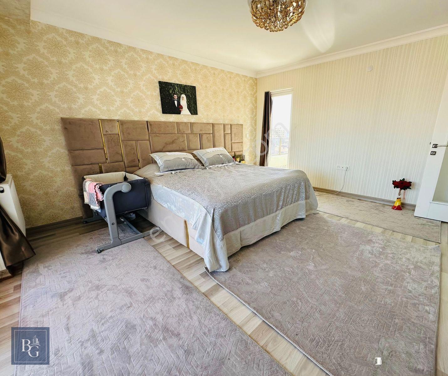Panoramik Ankara Manzaralı Sitede Ful+ful Yapılı Lüx 5+1 Dublex! — fotoğraf 15