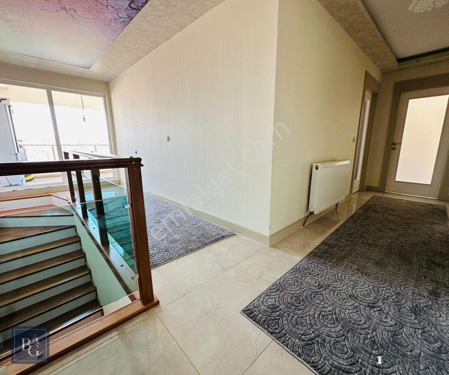 Panoramik Ankara Manzaralı Sitede Ful+ful Yapılı Lüx 5+1 Dublex! — fotoğraf 26