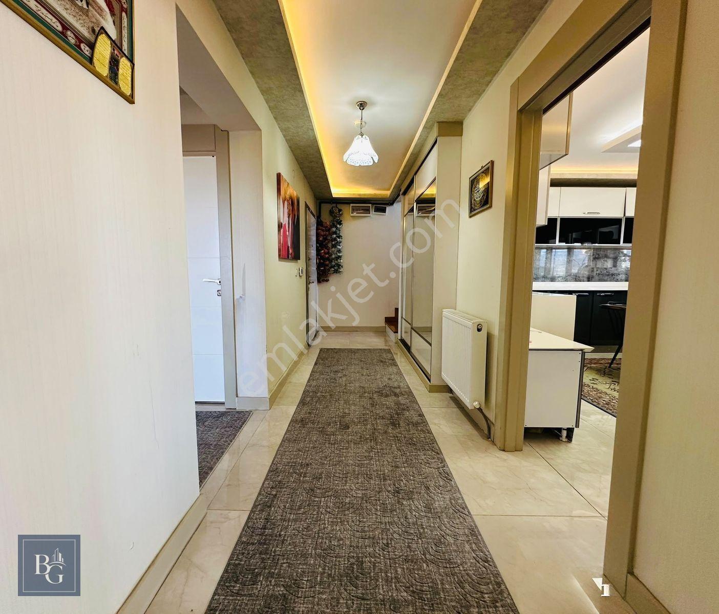 Panoramik Ankara Manzaralı Sitede Ful+ful Yapılı Lüx 5+1 Dublex! — fotoğraf 30