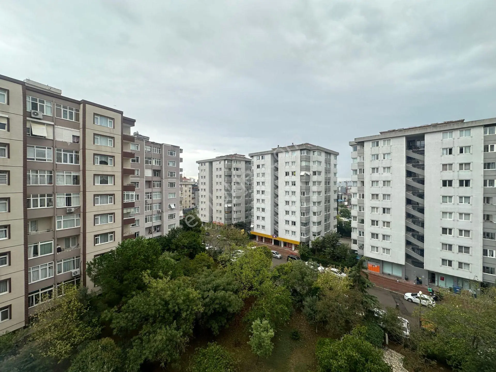 Maltepe Girne'de Site İçerisin'de Oldukça Kullanışlı 3+1 Satılık — fotoğraf 5