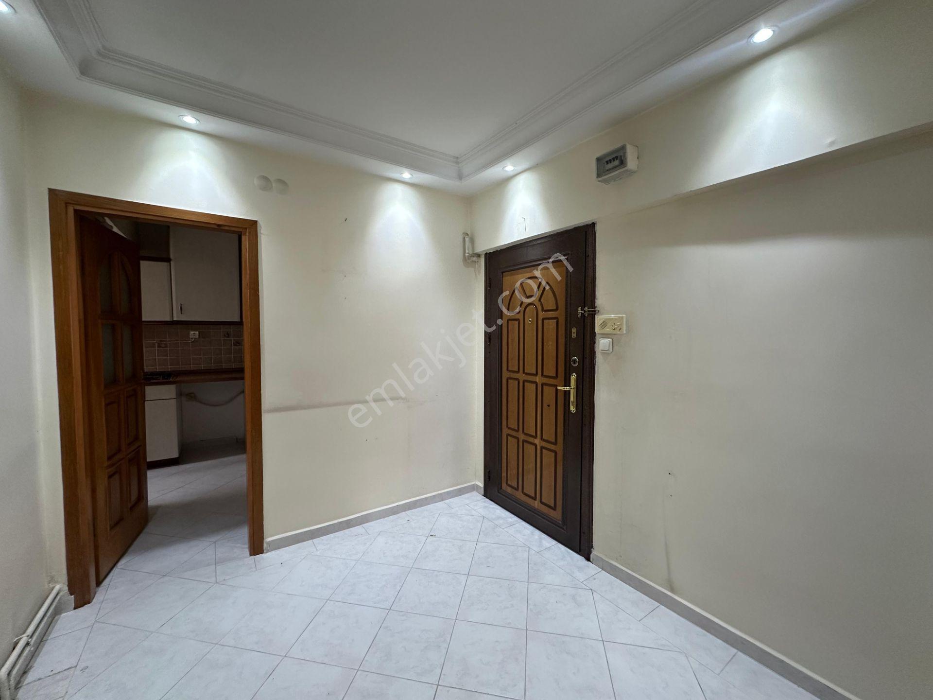 Maltepe Girne'de Site İçerisin'de Oldukça Kullanışlı 3+1 Satılık — fotoğraf 12