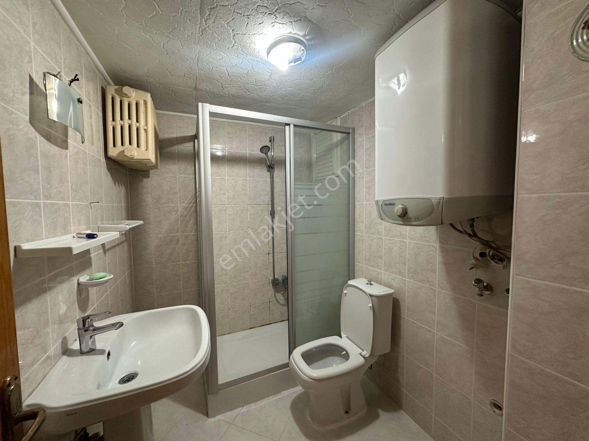Maltepe Girne'de Site İçerisin'de Oldukça Kullanışlı 3+1 Satılık — fotoğraf 14